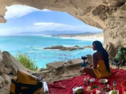 Casa d'Italo Unlocking the Wonders Beyond Stanford, De Kelders and Gansbaai.