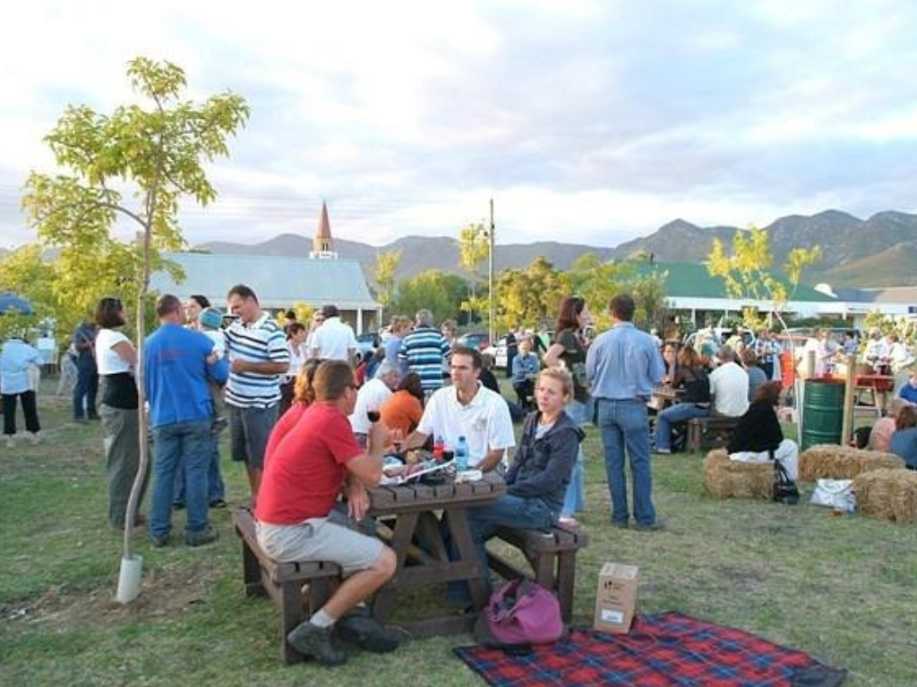 Casa D'Italo Activities Stanford Sunset Market